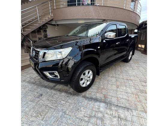 NISSAN FRONTIER 2.3 16V TURBO DIESEL SE CD 4X4 AUTOMÁTICO
